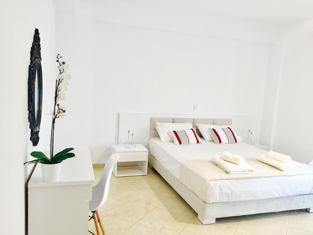 Sea And Sun Apartments Sarande Bagian luar foto